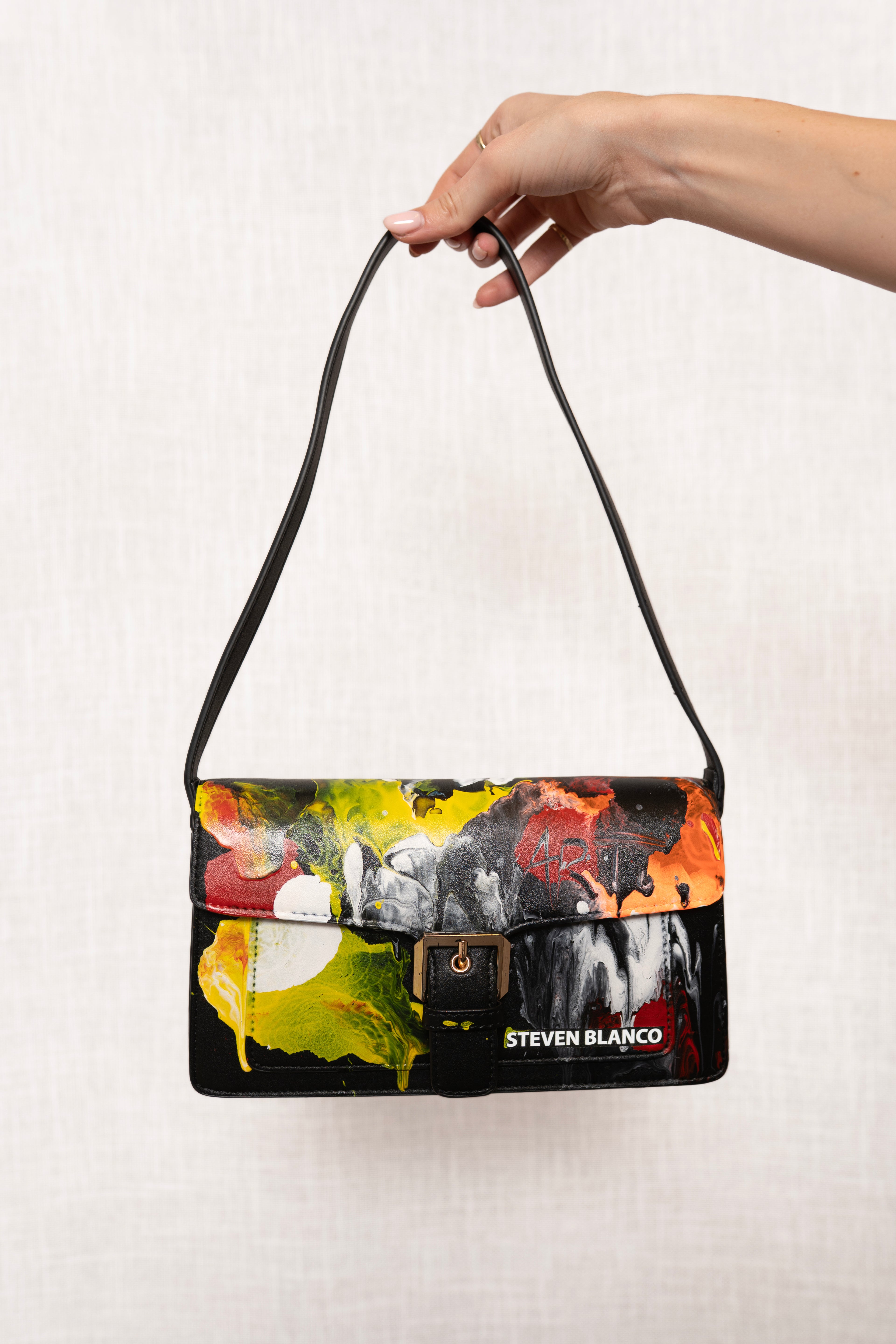A Bolsa Black