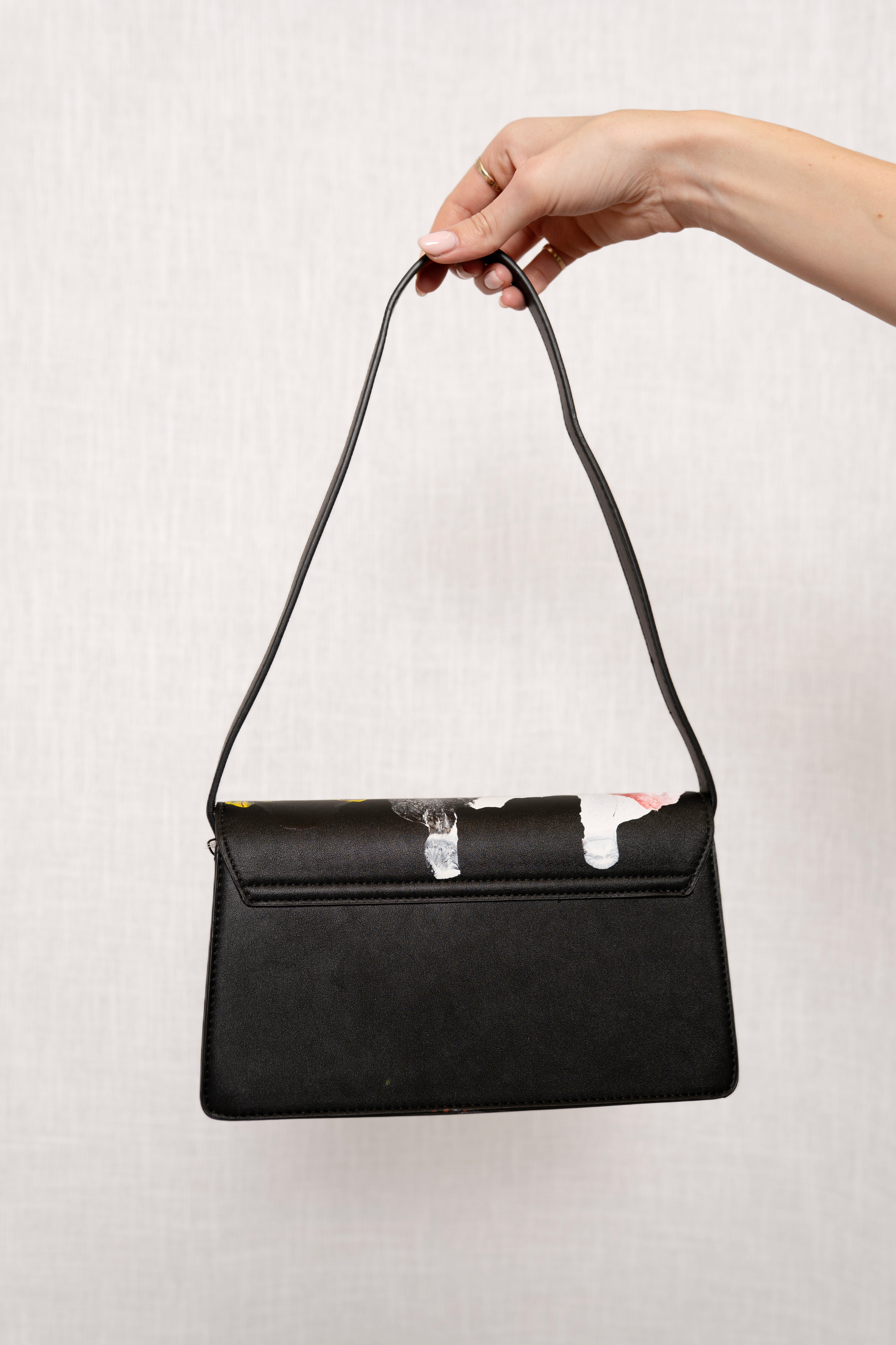 A Bolsa Black