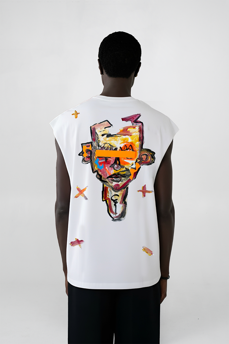 The Outline Sleeveless T-Shirt White